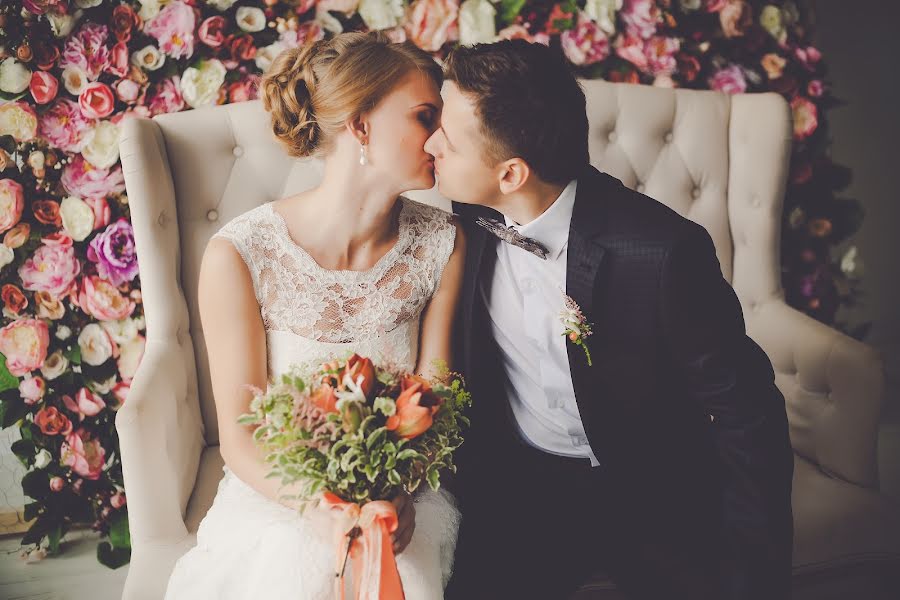 Wedding photographer Anastasiya Kulikova (ll-foto). Photo of 29 December 2014