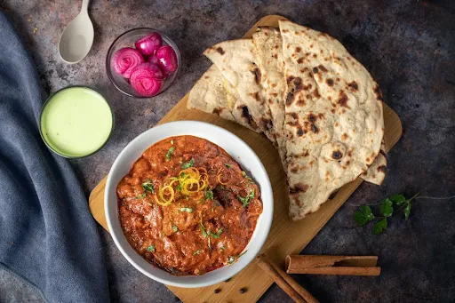 Punjabi Chole With 4 Roti