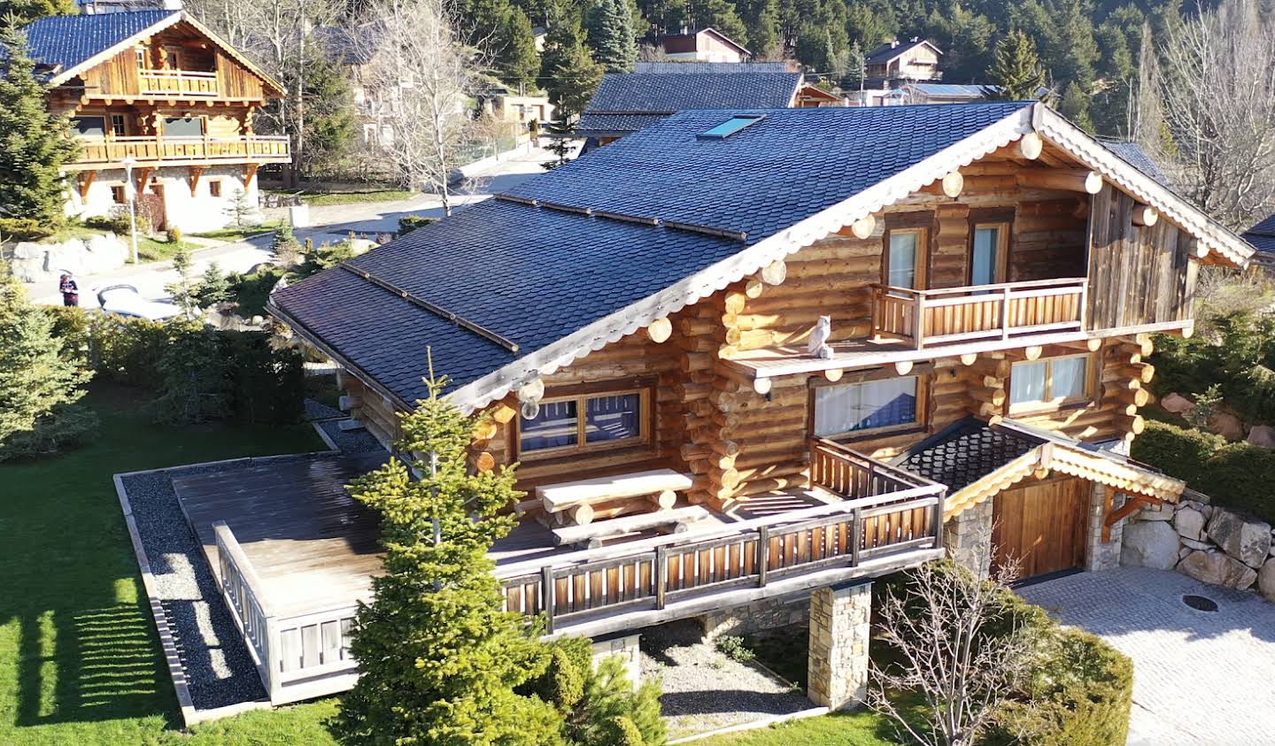 Chalet avec vue panoramique et terrasse Bolquere