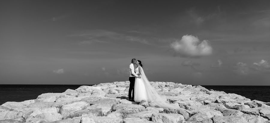 Photographe de mariage Madalina Laura (madalinalaura). Photo du 15 novembre 2022