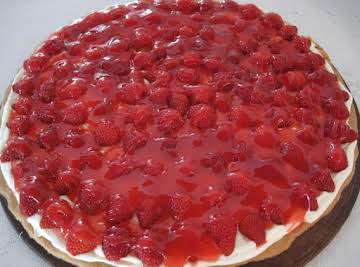 Strawberry Cookie Pizza