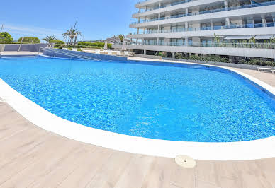 Appartement avec terrasse et piscine 3