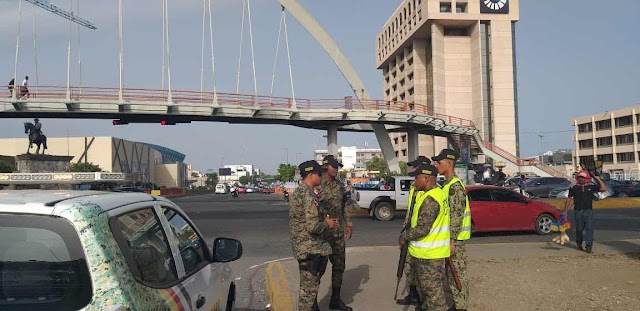 EJÉRCITO DE REPÚBLICA DOMINICANA CONTINÚA APOYANDO LA SEGURIDAD CIUDADANA CON LA PRESENCIA DE MIEMBROS EN LA CIUDAD CAPITAL.