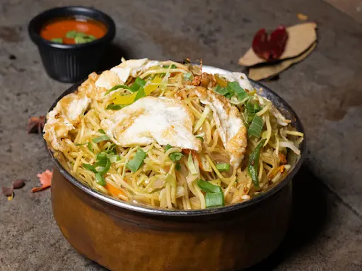 Veg Hakka Noodles