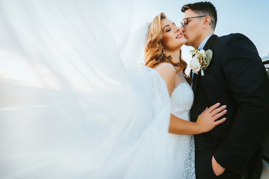Vestuvių fotografas Aurelian Cornel Sandu (aureliansandu). Nuotrauka 2022 spalio 16