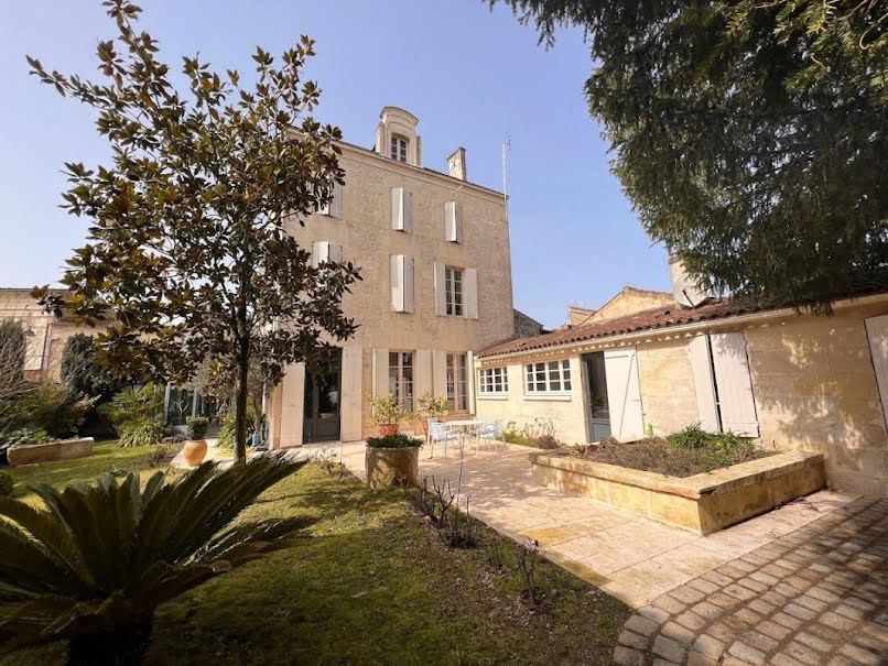 Vente maison 6 pièces 330 m² à Pons (17800), 577 500 €