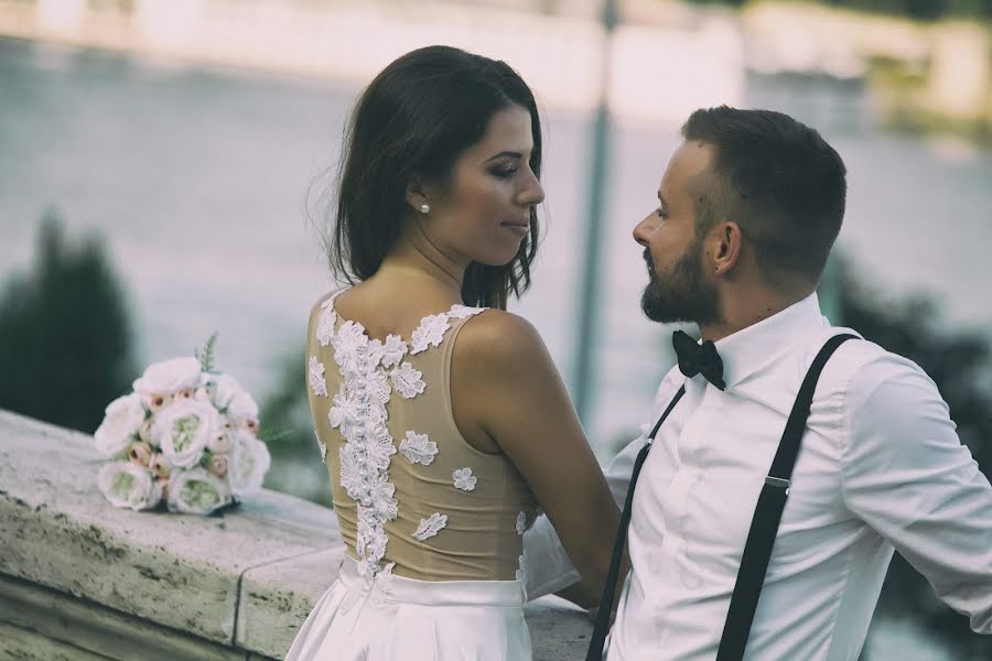 Fotógrafo de casamento Tamás Tar (markartphoto). Foto de 3 de março 2019