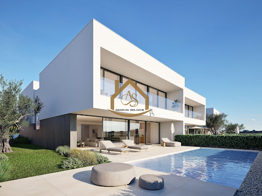 House 3