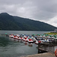 鯉魚潭樹屋餐廳