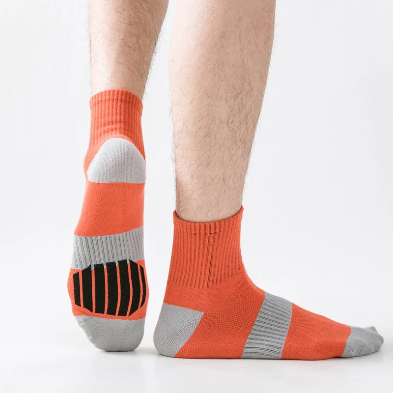 Men's Mid Tube Socks Color Matching Sports Basketball Socks offer comfort, support, and a stylish look for basketball pl