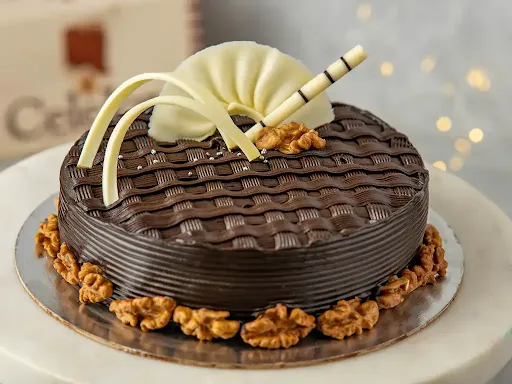 Eggless Chocolate Walnut Cake