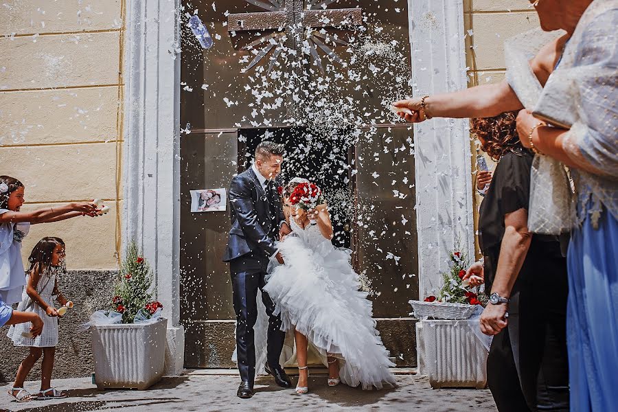 Fotografo di matrimoni Marco Cammertoni (marcocammertoni). Foto del 26 aprile 2020