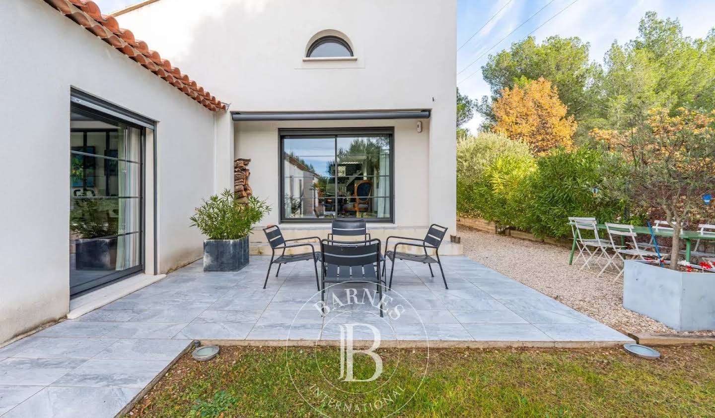 House with pool and garden Aix-en-Provence