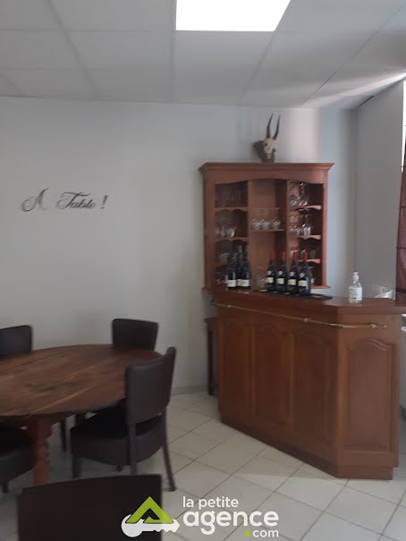 Vente locaux professionnels  160 m² à Bourges (18000), 101 000 €