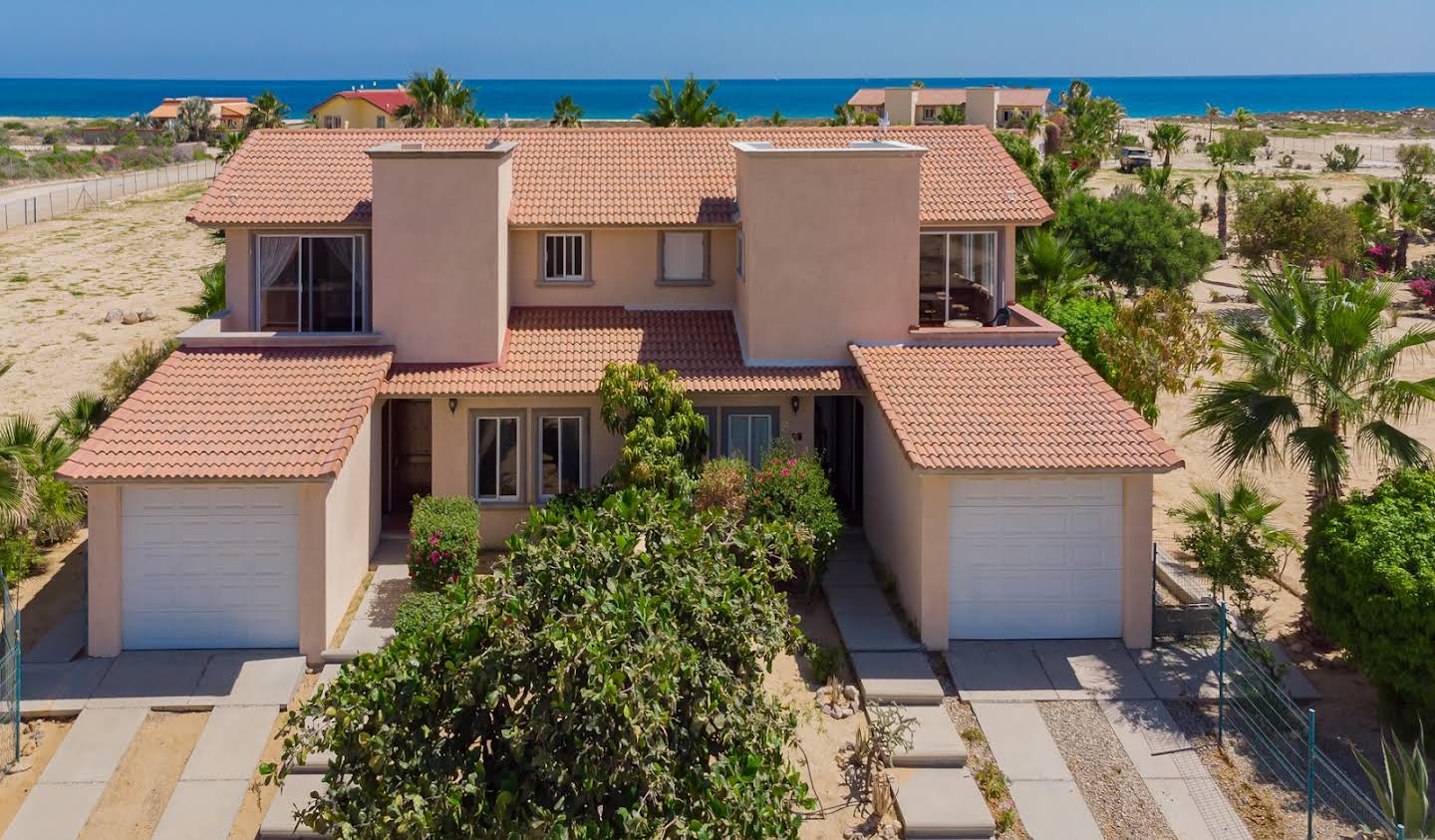 Apartment with pool Punta Arena