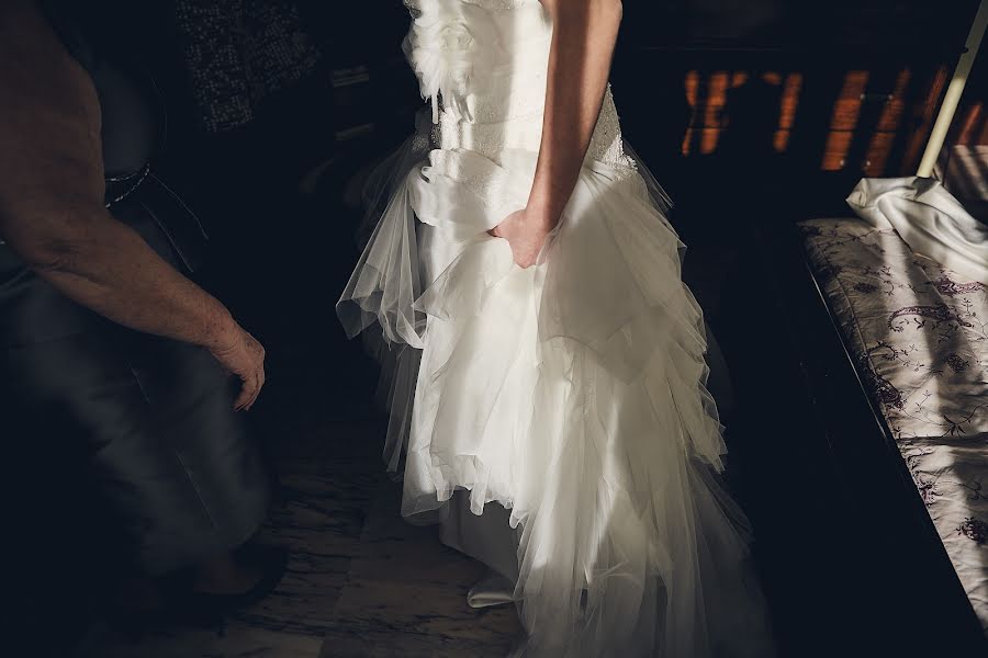 Fotógrafo de casamento Alessandro Gruttadauria (agphotostudios). Foto de 7 de novembro 2017