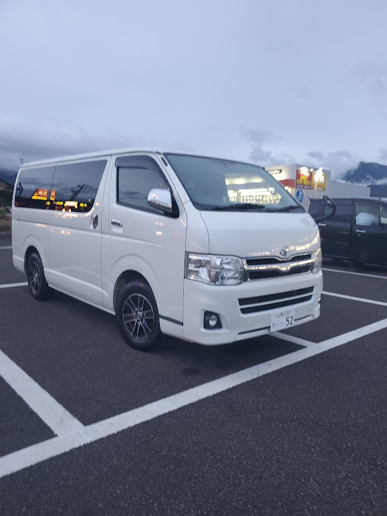 ハイエースバンのgarage11に関するカスタム事例の投稿画像1枚目