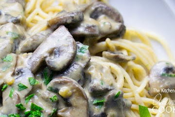 Mushroom Stroganoff Skillet-Style