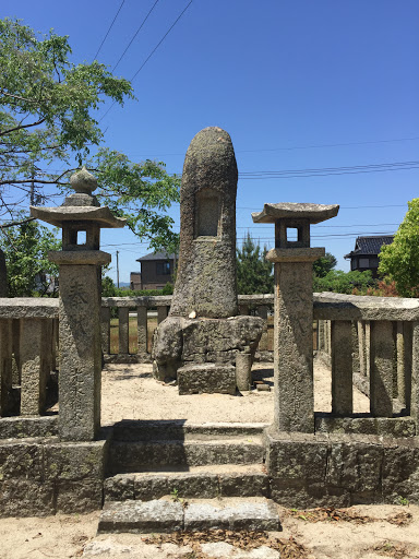 横浜神社 祠