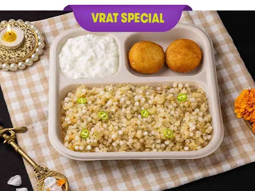 Sabudana Khichdi Curd Meal With Aloo Pattice