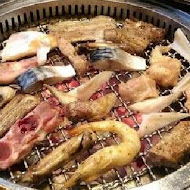碳佐麻里燒肉和食
