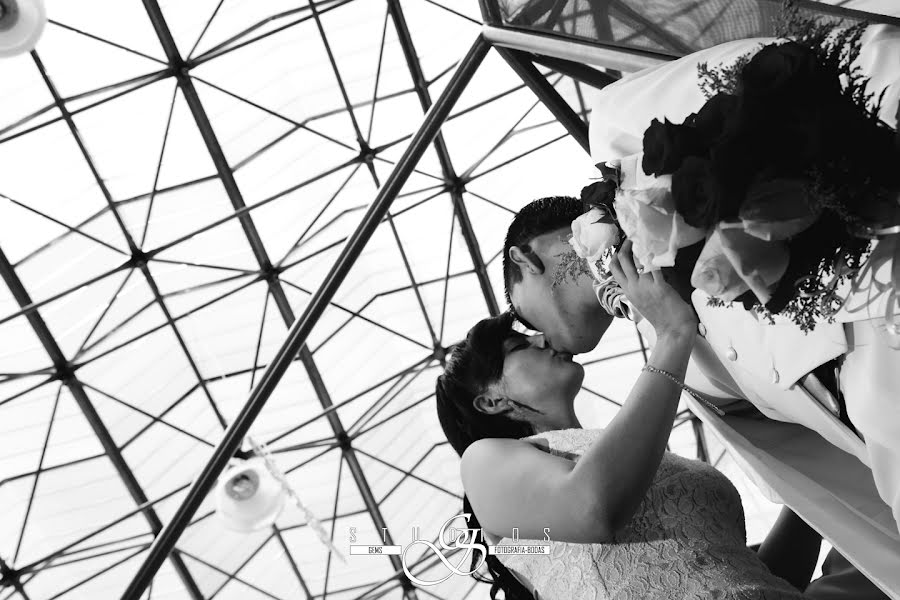 Wedding photographer Gems Fotografia (saavedra). Photo of 13 April 2015