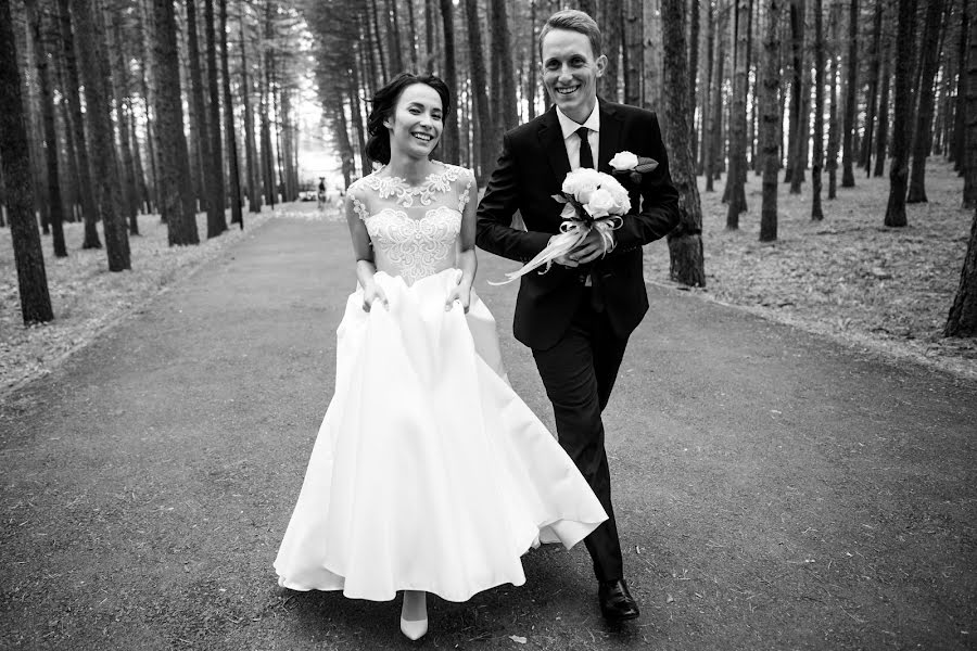 Wedding photographer Elina Popkova (popkovaelina). Photo of 19 November 2018