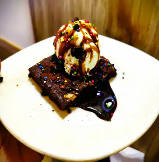 Brownie & Vanilla Ice Cream