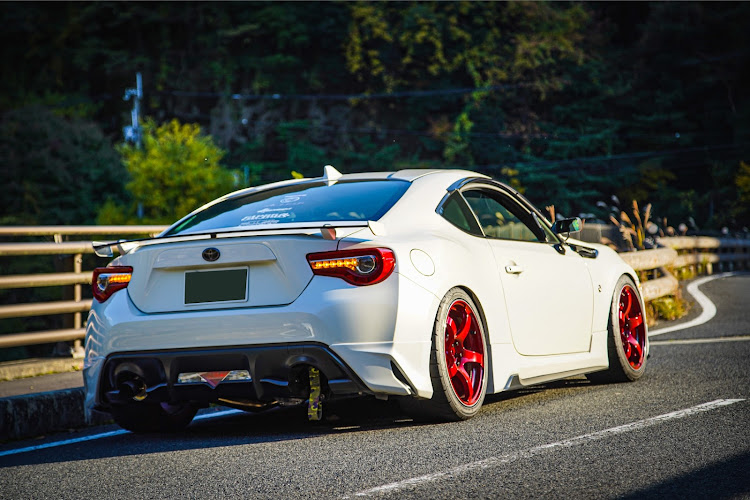 86のCLEiB・SPASHAN・Revolution・ADVAN Racing TC4・昔話に関するカスタム事例の投稿画像10枚目