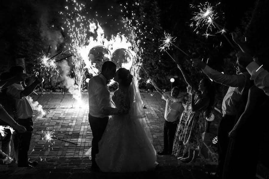 Fotógrafo de bodas Zhenya Med (jennymyed). Foto del 14 de mayo 2019