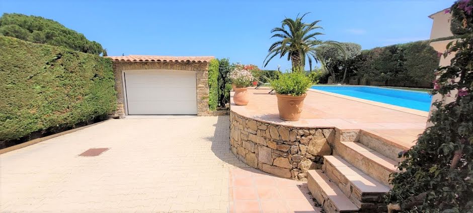 Vente villa 6 pièces 213 m² à Sainte-Maxime (83120), 1 240 000 €