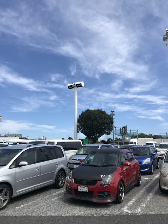スイフトスポーツのレッドメモリー・ドライブ・東名・青空と愛車・今日も暑かったーーに関するカスタム事例の投稿画像6枚目