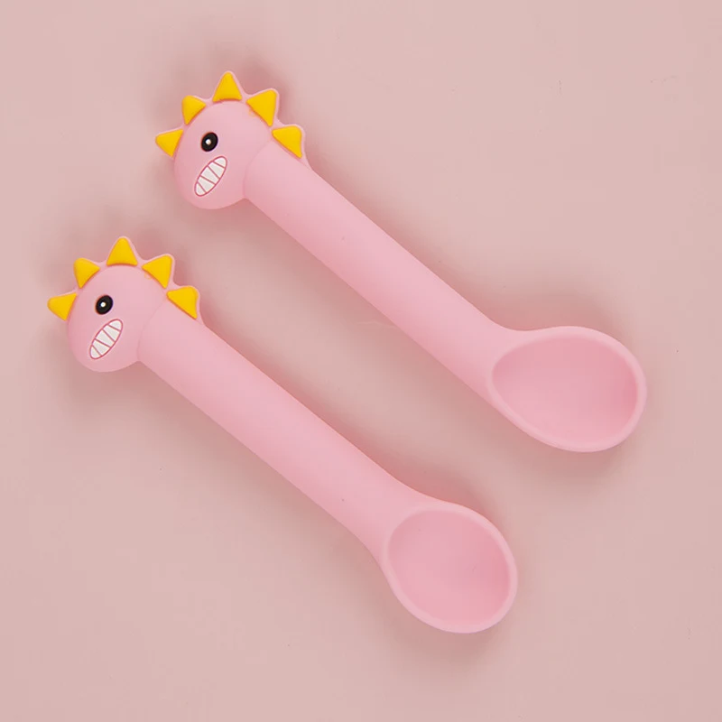 Cuillère d'entraînement en silicone pour bébé, tête souple, cuillère en silicone dessin animé, couverts pour bébé, facile à nettoyer et à utiliser