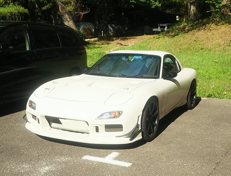 RX-7のカッコイイFC保存会・FC3Sに関するカスタム事例の投稿画像2枚目