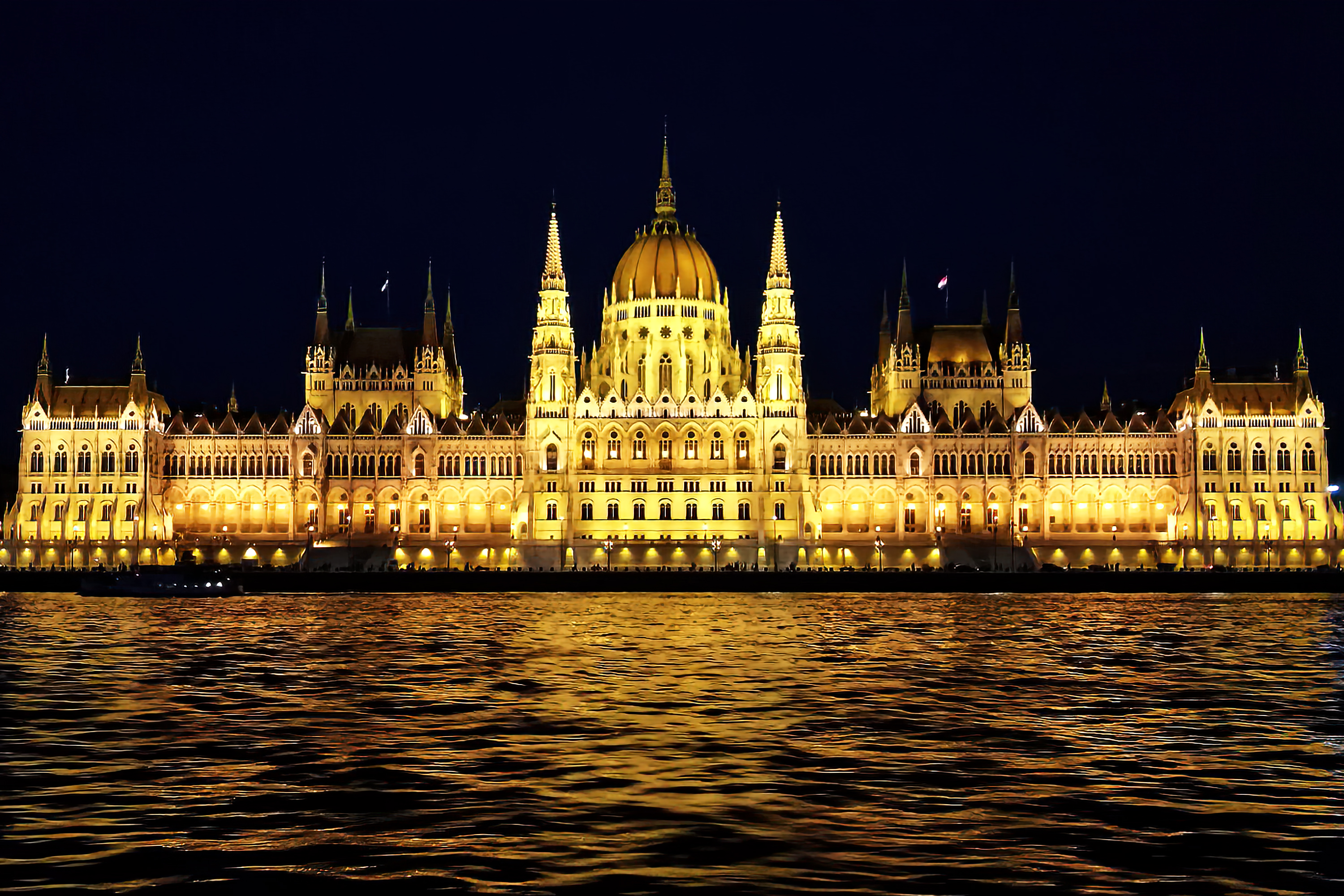 Budapest Parliament di Sara_V_98