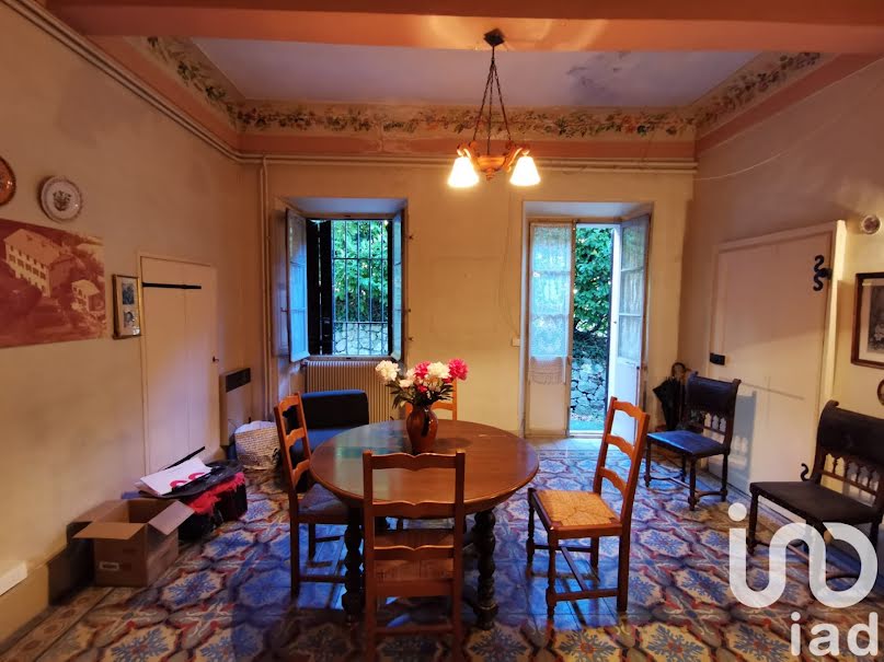 Vente appartement 3 pièces 84 m² à Levens (06670), 140 000 €