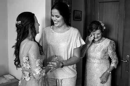 Wedding photographer Jose Mosquera (visualgal). Photo of 10 April 2020