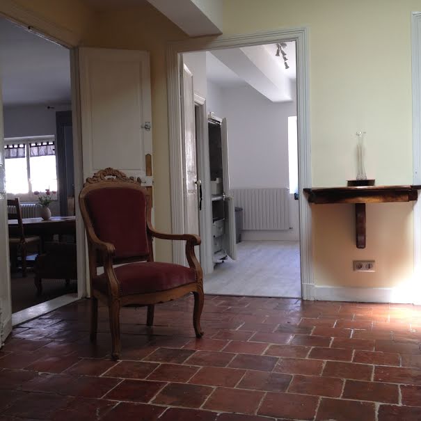 Location meublée appartement 5 pièces 174 m² à Carcassonne (11000), 940 €