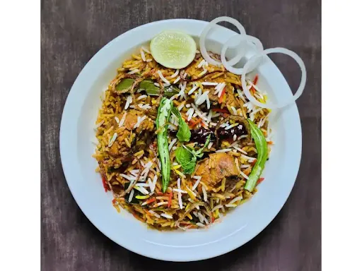 Bhunna Chicken Biryani