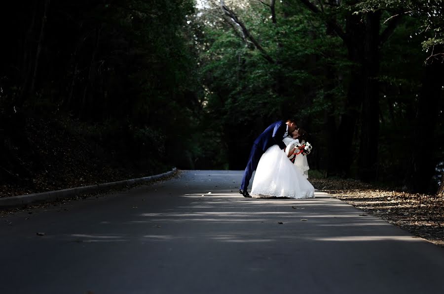 Fotógrafo de casamento Oleksandr Cimbalyuk (tsymbaliukphoto). Foto de 2 de outubro 2017