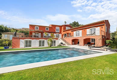 Villa with pool 5