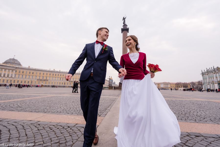 Fotógrafo de casamento Valeriy Frolov (froloff). Foto de 29 de março 2015