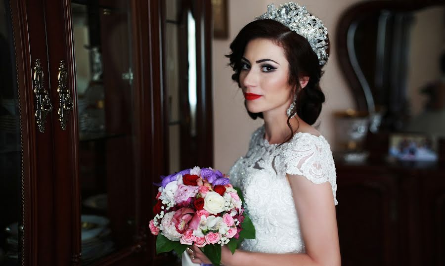 शादी का फोटोग्राफर Azamat Khanaliev (khanaliev)। अक्तूबर 30 2015 का फोटो