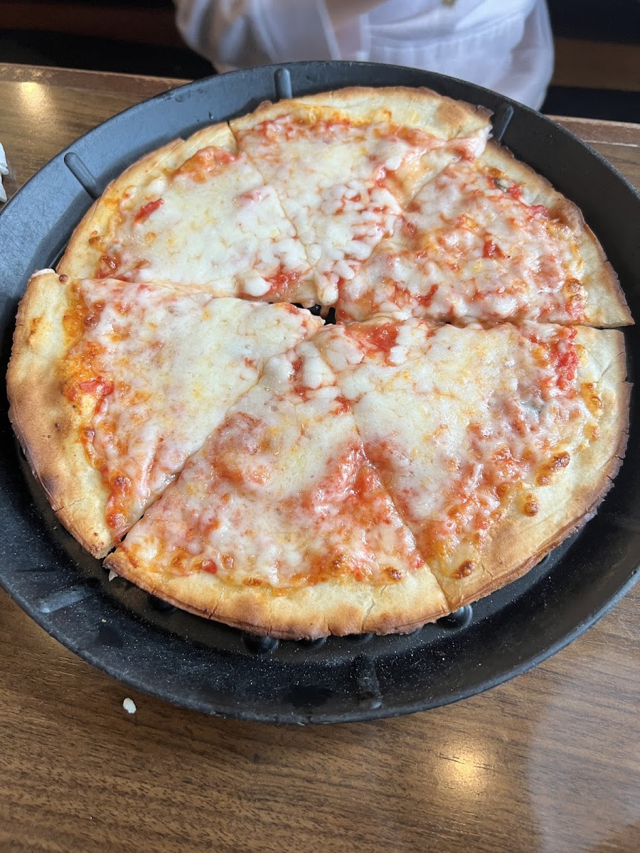 Gluten free cheese pizza