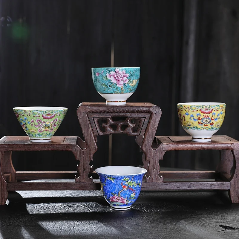 Zestaw Filiżanek do Herbaty z Ceramiki Emailiowanej Vintage Ciesz się Elegancją i Smakiem w Każdym Łyku Idealny na Prezent i Codzienne Użycie Klasyczny Design