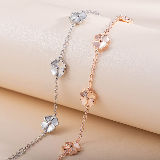 Title 1, Ins Niche Simple Rose Gold Flower Bracelet. A d...