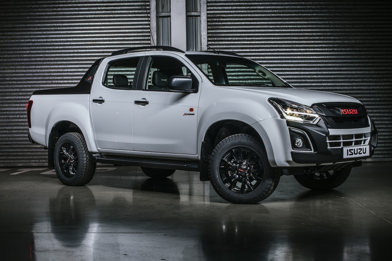 New JAC T9 arrives in SA as the brand's pinnacle bakkie