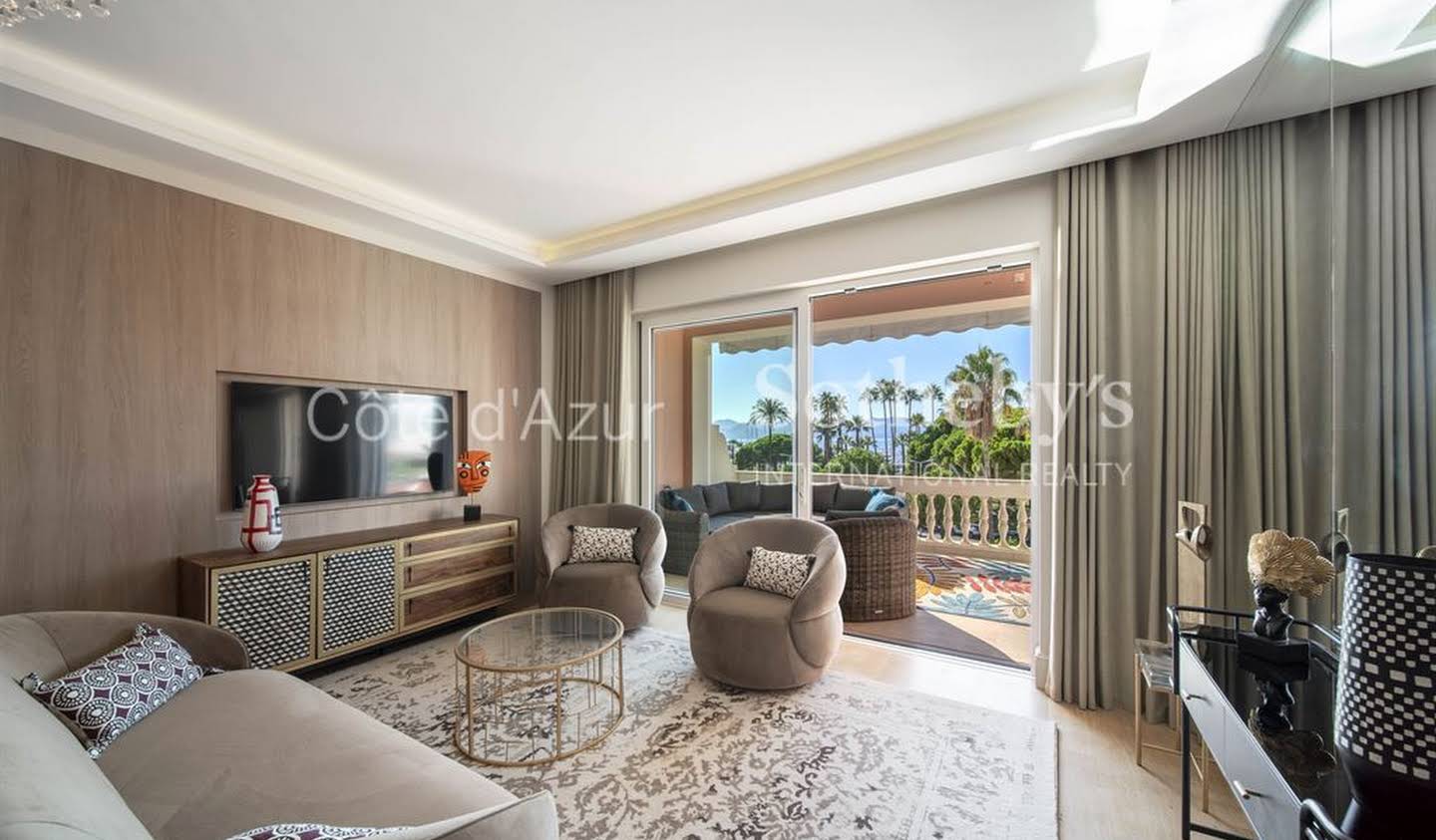 Appartement avec terrasse en bord de mer Cannes