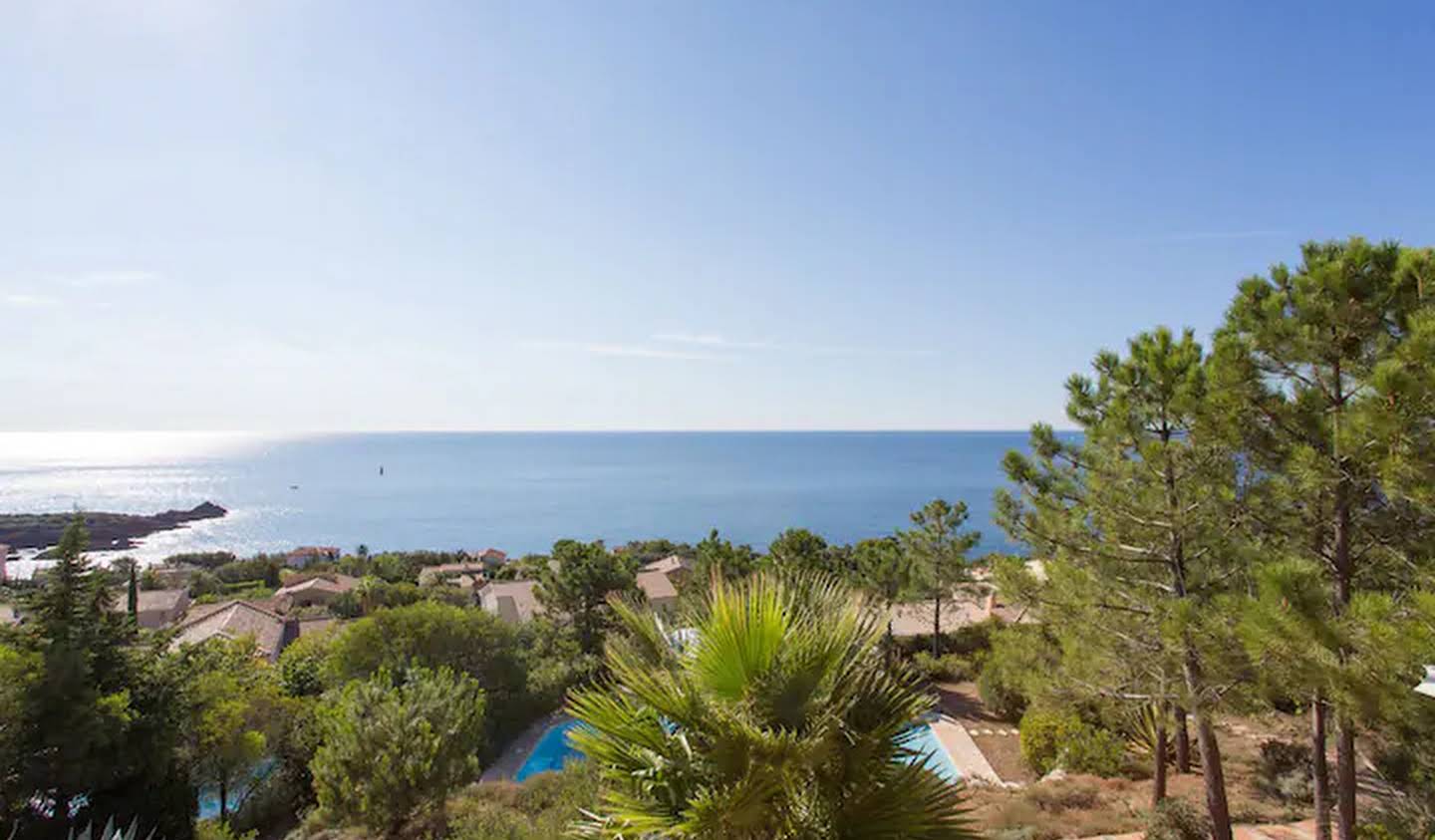 Villa avec piscine et terrasse Antheor