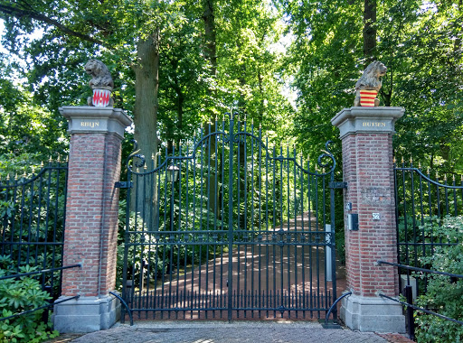 Kasteel Rhijnhuysen Gate